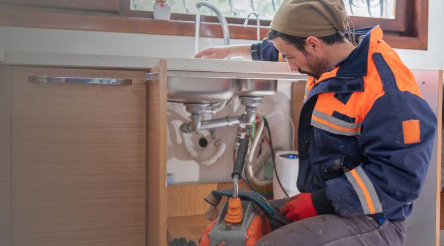Professional septic tank pumping in Elgin, IL